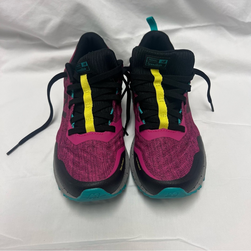 New Balance Stylish Women's Running Shoes - Pink and Black